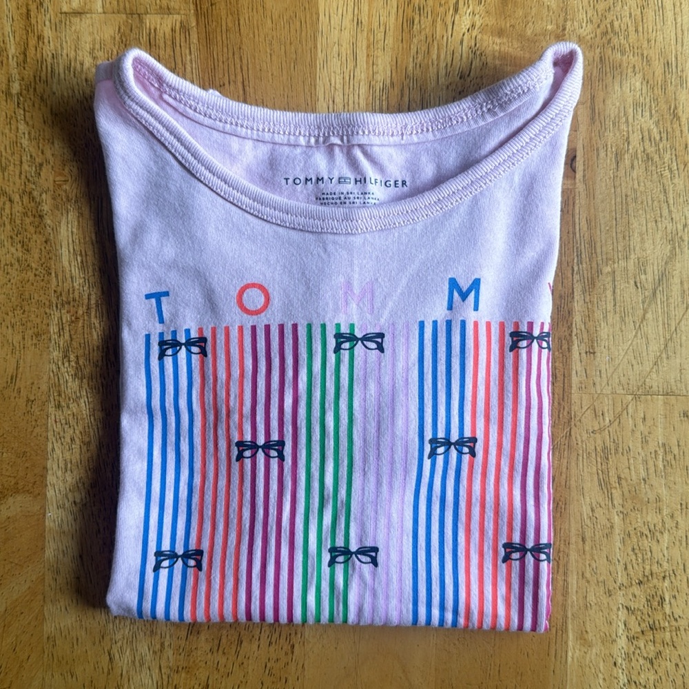 Tommy Hilfiger Shirt. S/P. Size 6-7